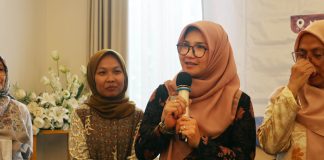 Apakah Benar Perempuan Bekerja Tidak Berkah bagi Ekonomi Keluarga?